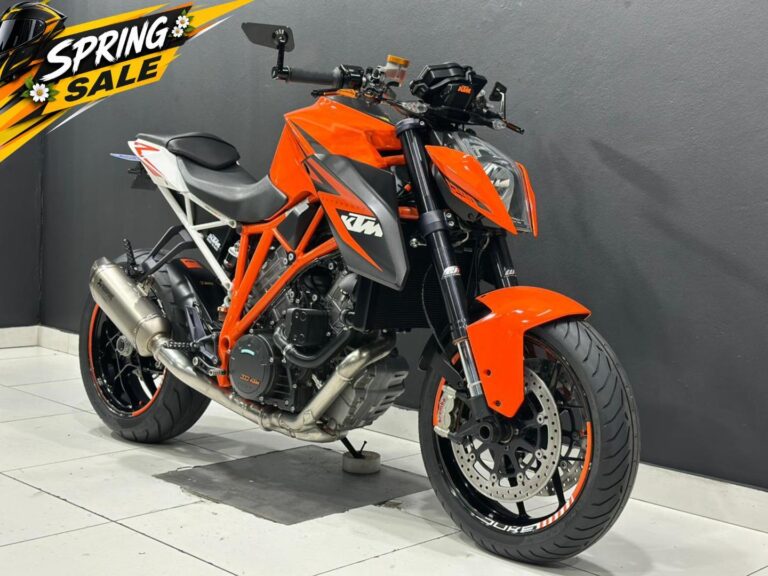 2015 KTM 1290 SUPERDUKE R
