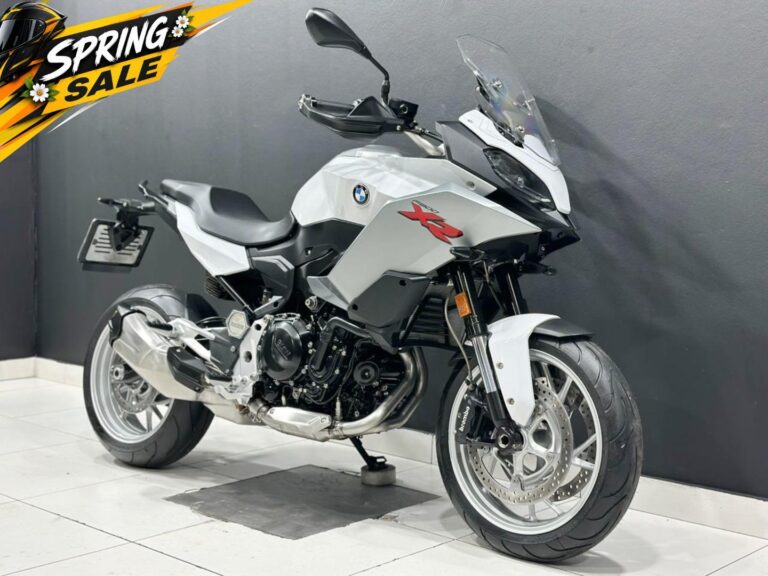 2021 BMW F900 XR