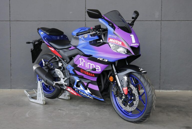2026 Suzuki R3 SUZUKI R3