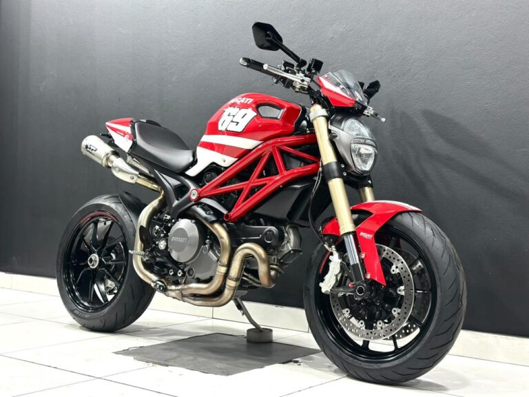 2011 Ducati Monster 1100 Evo Hayden Edition
