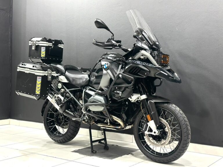 2017 BMW R1200 GS Adventure Triple Black