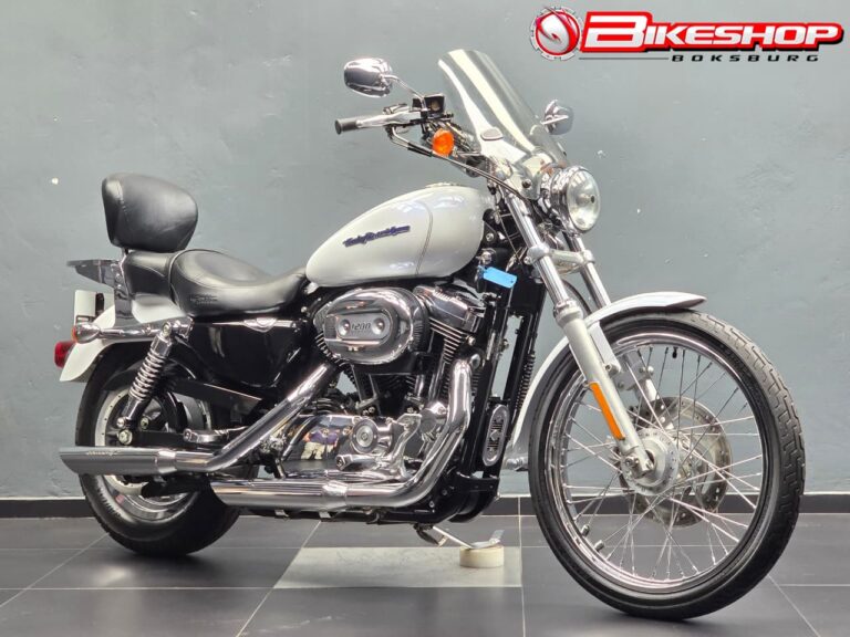 2005 Harley-Davidson SPORTSTER XL1200 Custom