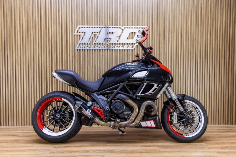 2011 Ducati 1200 DIAVEL 1200
